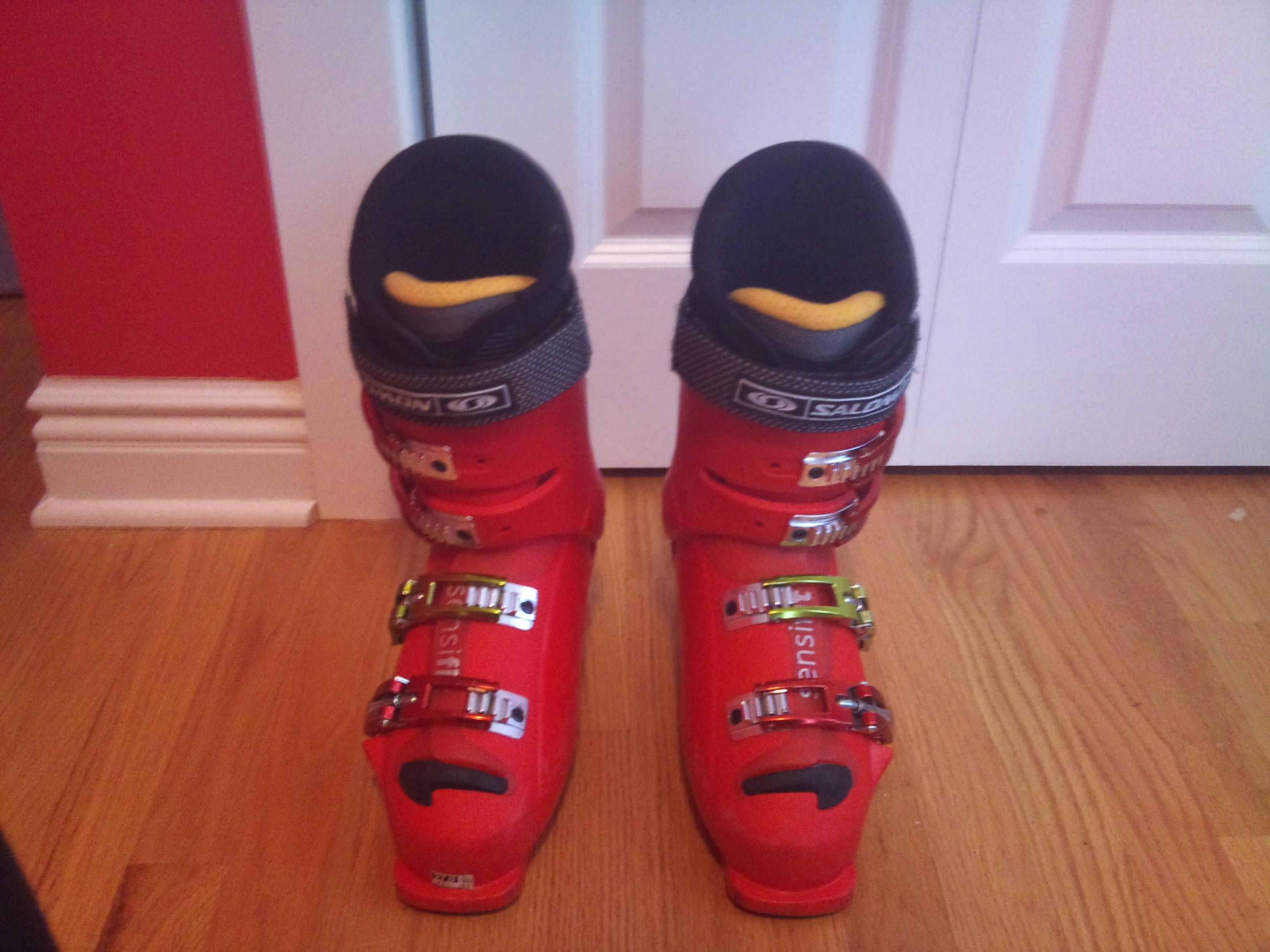 Salomon X wave 10 ski boots size 9