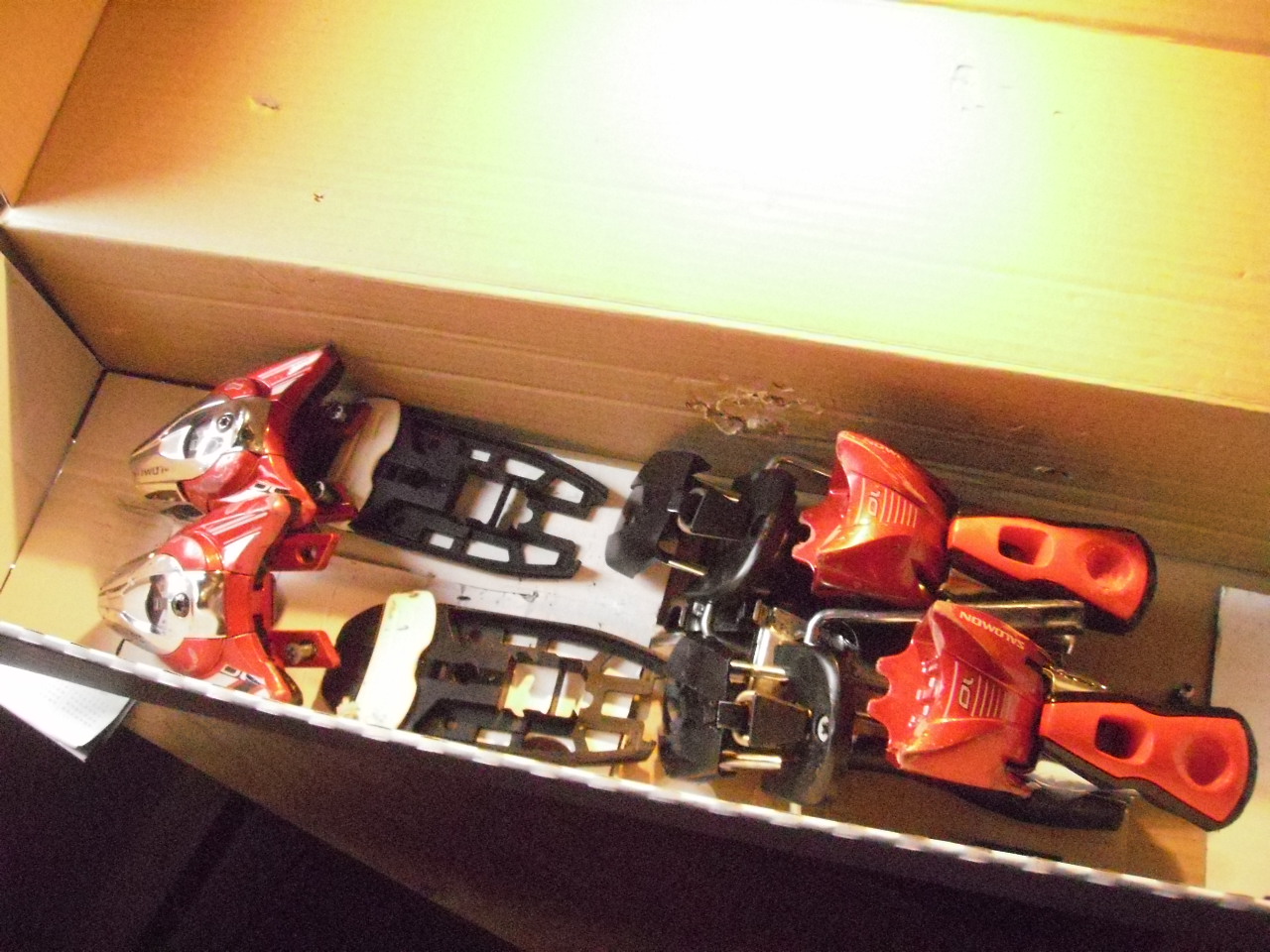 Salomon z10 Red Bindings, used for 1 season