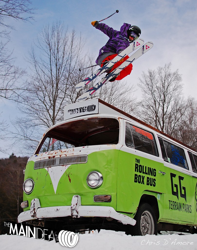 Sam Parker w/ The Main Idea