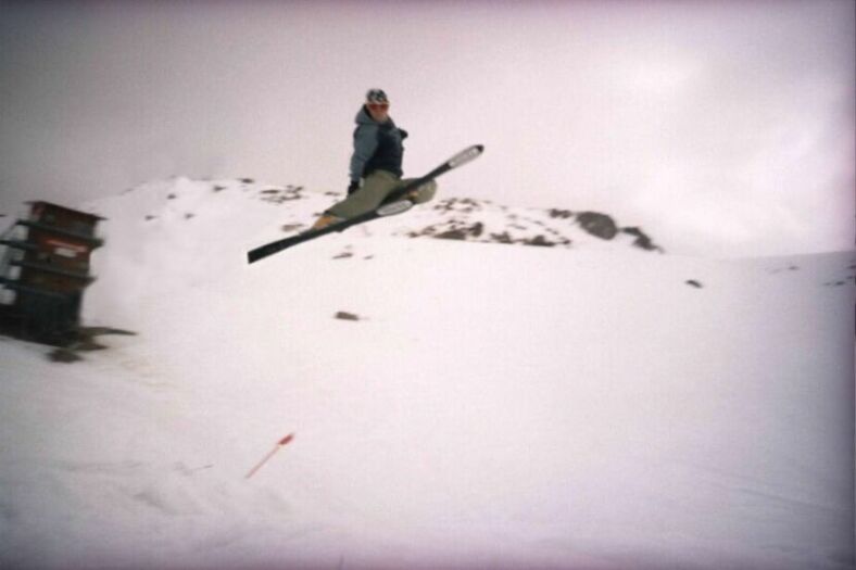 Same pic, best resolution. ( Japan )