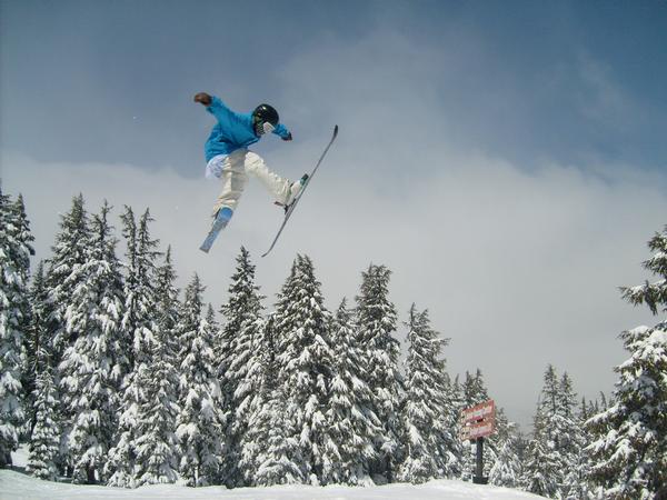 Screamin seemen with wing arms