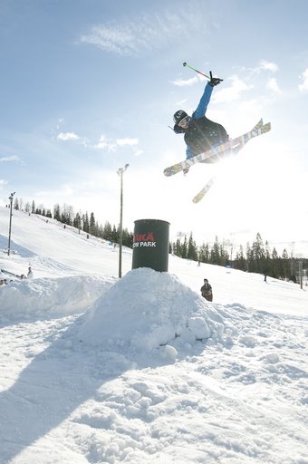 Shifty 5 over tha bonk