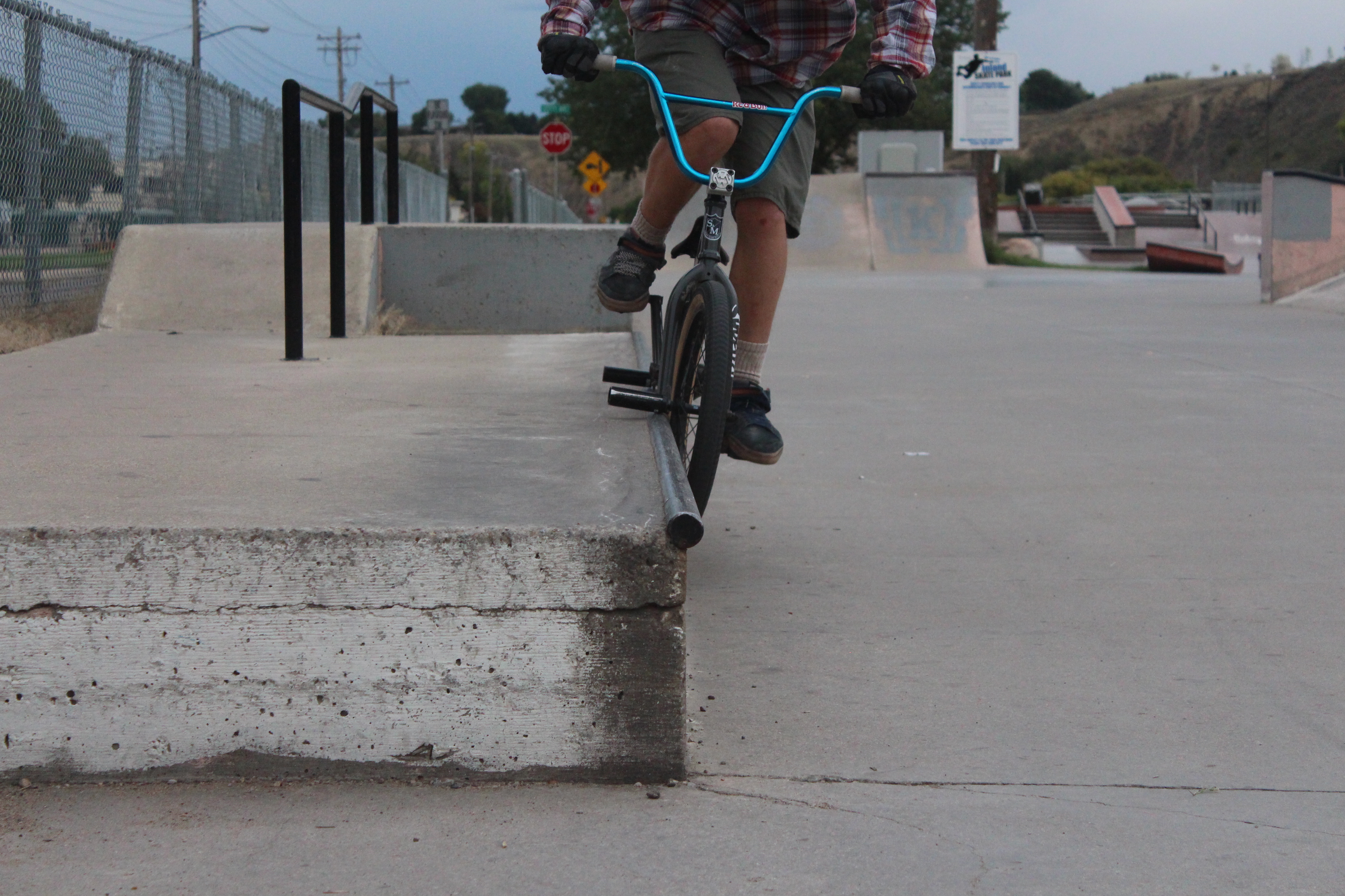 shoulder season stinks