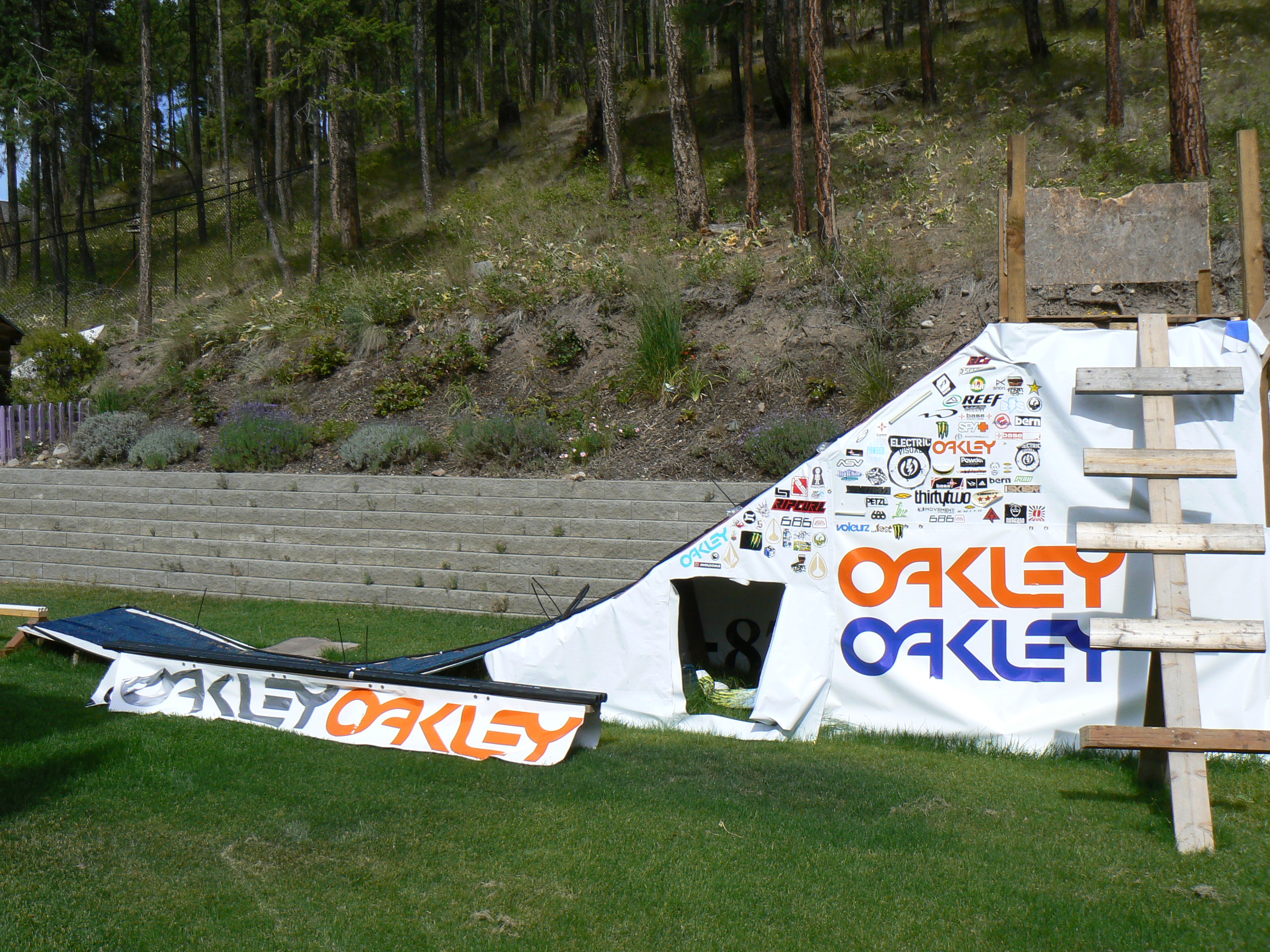 Side of jib...yeah...oakley is dope