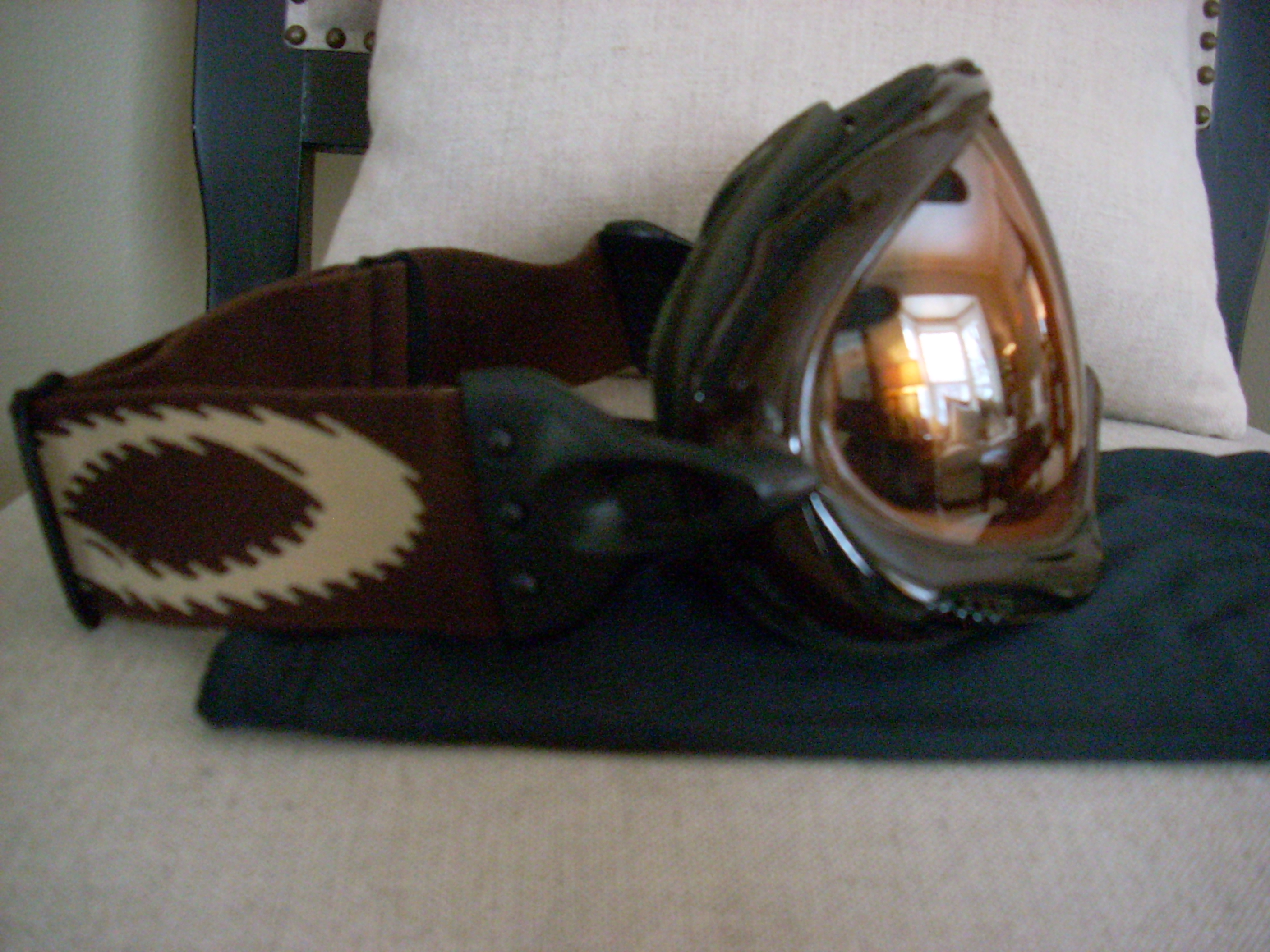 Side View of Wisdoms