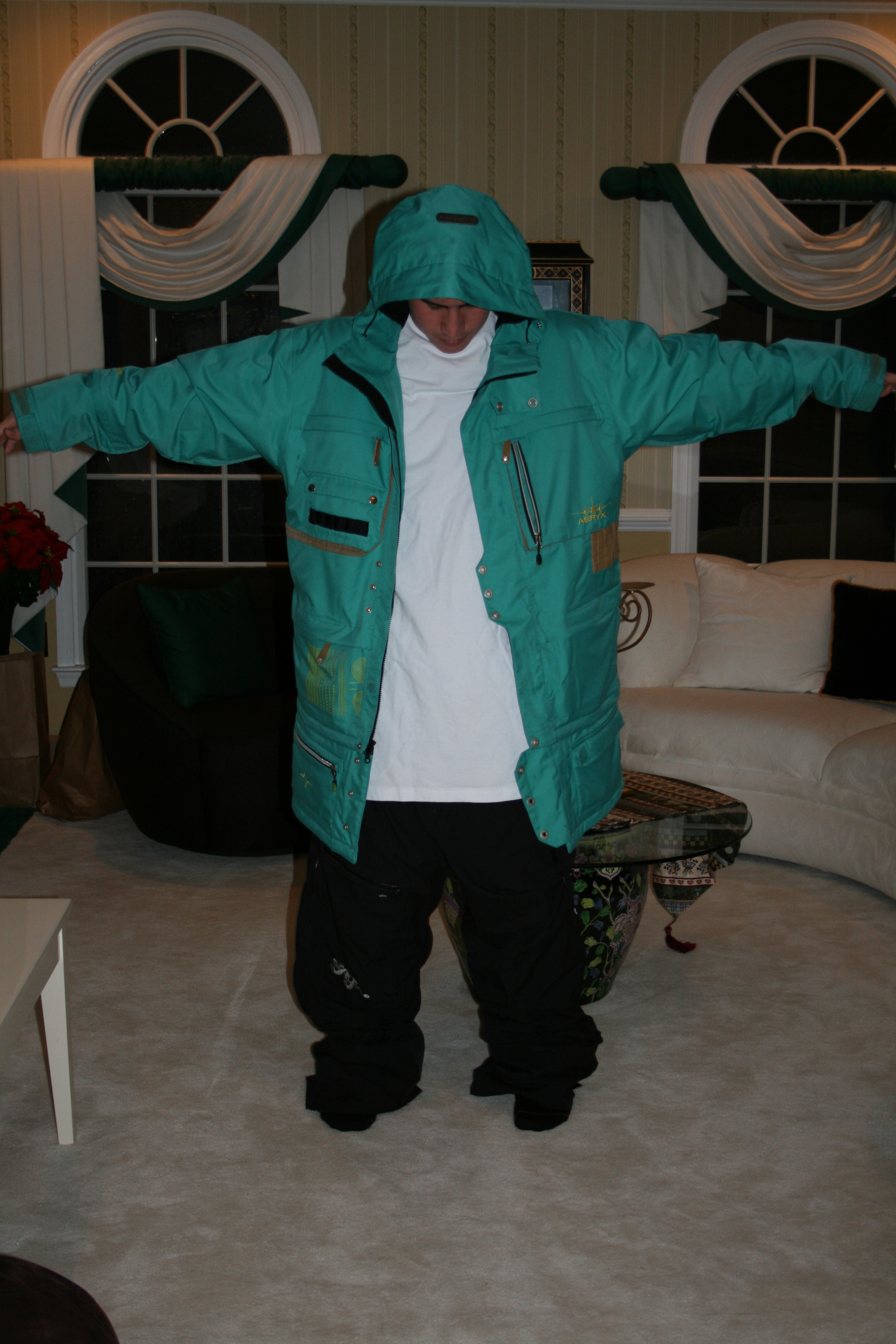 Size reference: im 5'9''