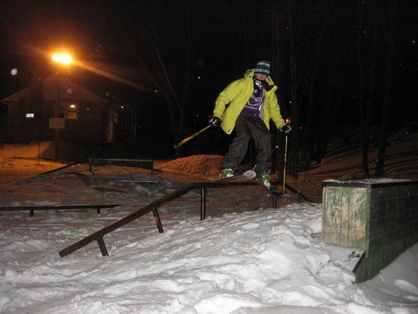 Skate park rail slayin