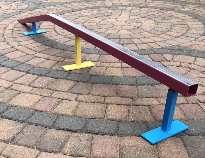 Ski and snowboard rails