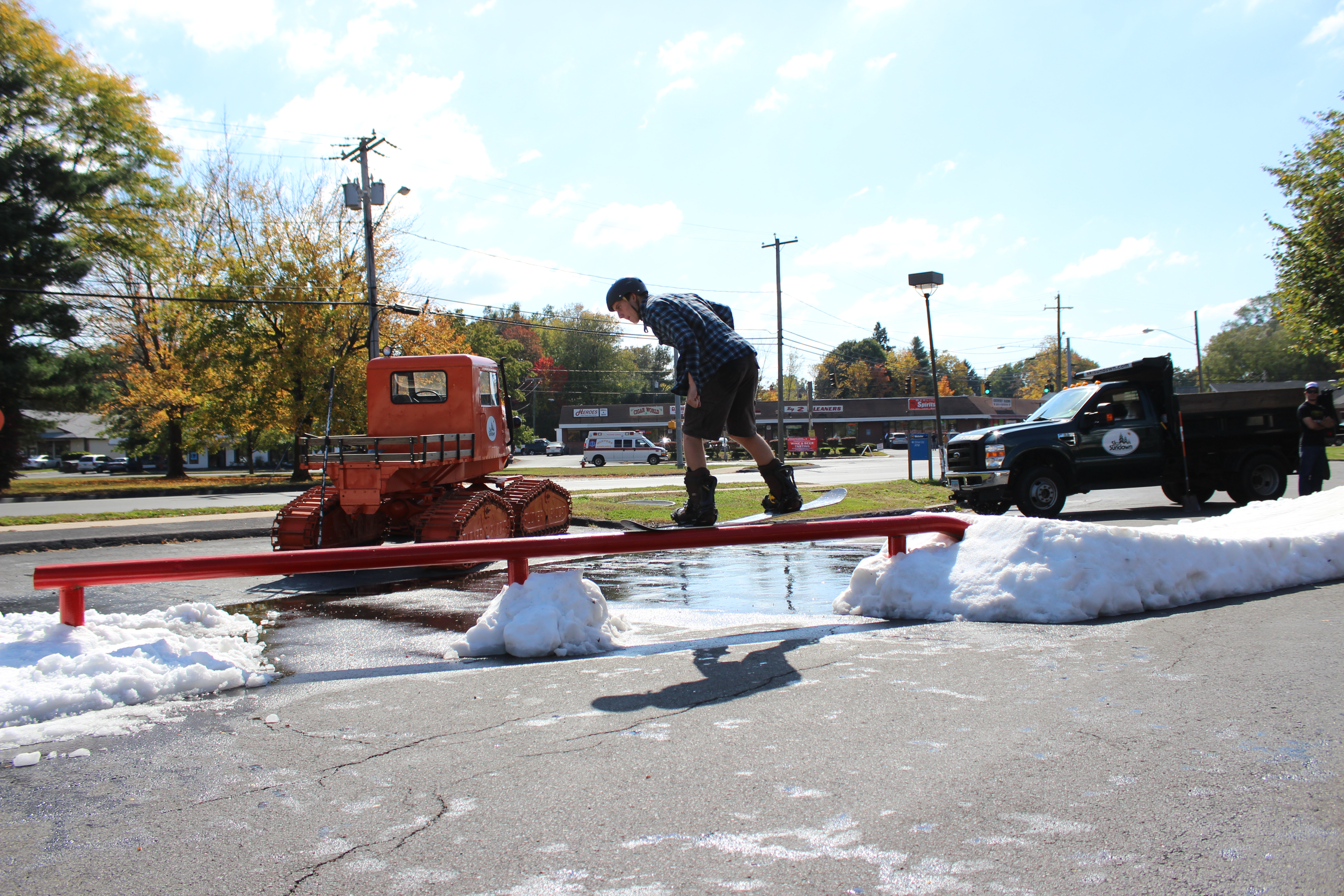 ski sundown rail jam