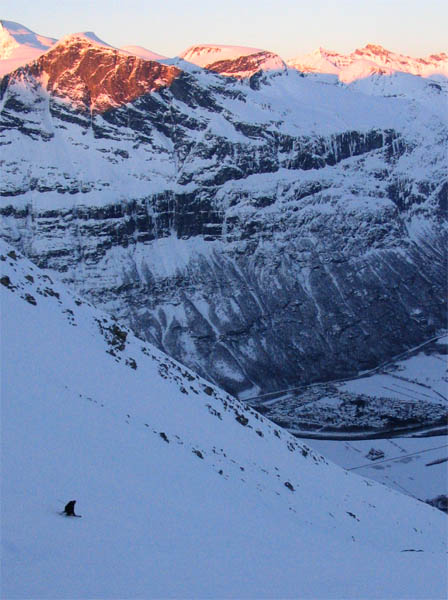 Skiing down Haarstadnebba in Norway