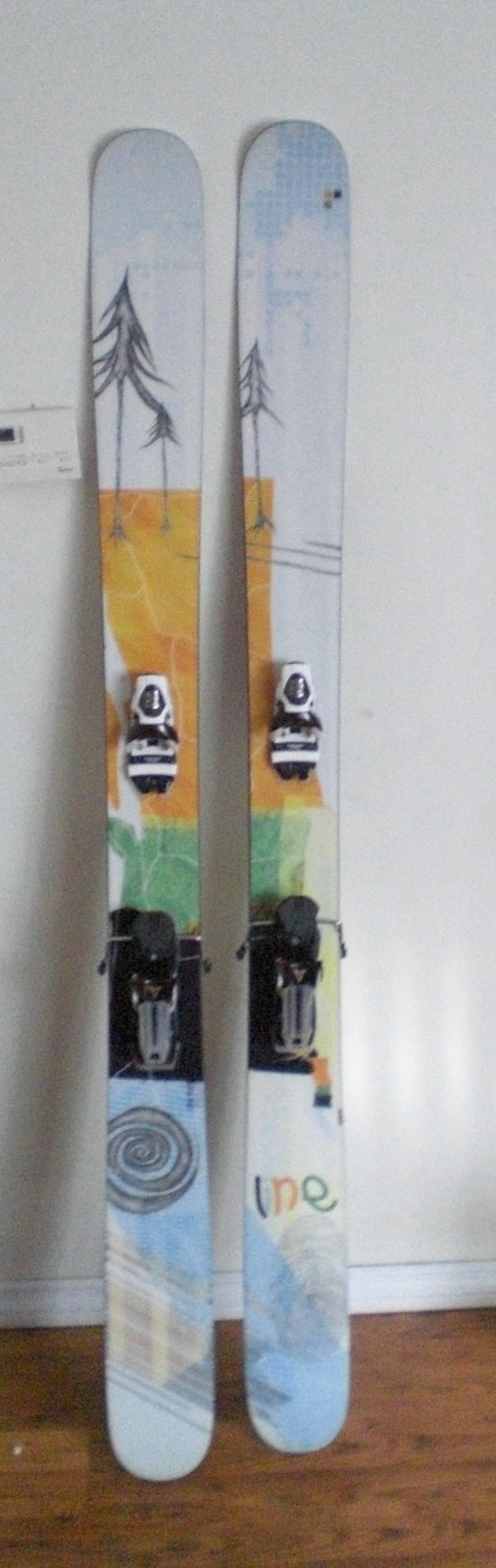 Skis