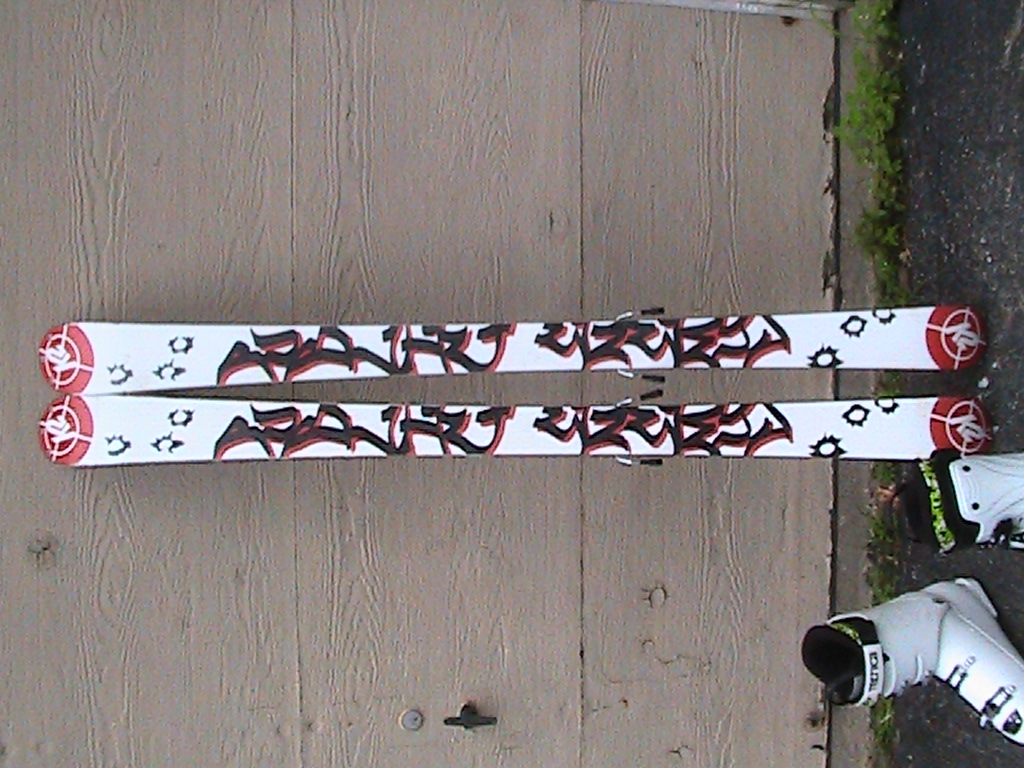 Skis