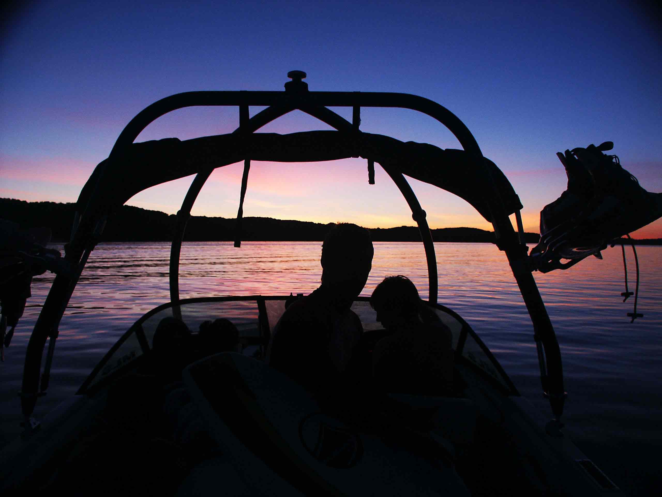 sky / boat after a sunset session on lake charlivoix
