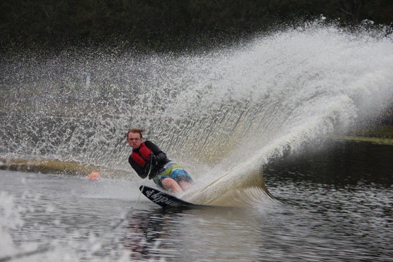 Slalom Waterski