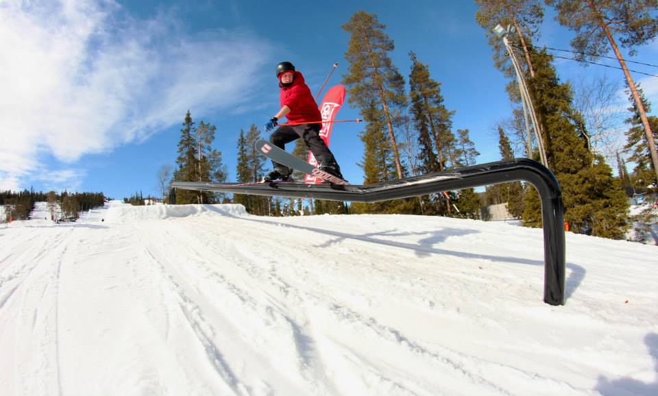 Sliding on rail