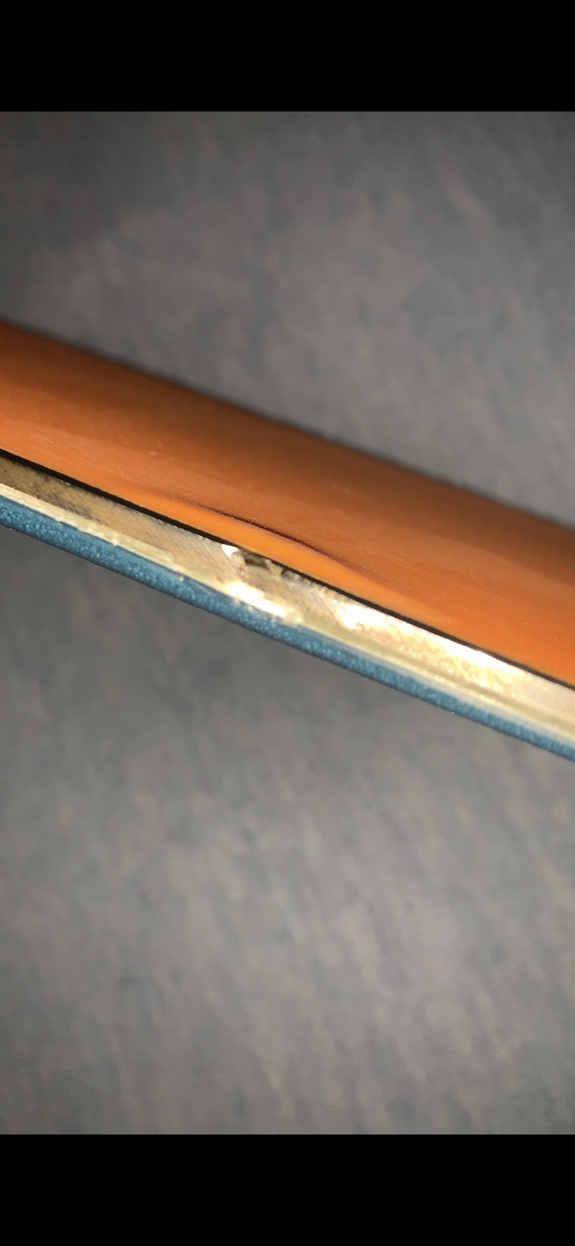 Small dent in ski