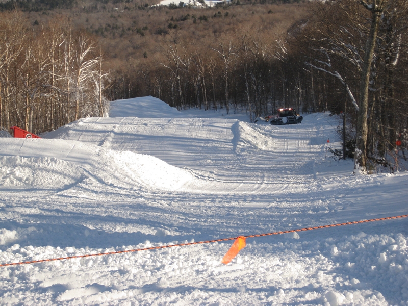 Snow Ctas sculpting Tyro, opening soon!