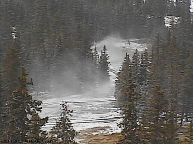 SNOWMAKING AT LOVELAND