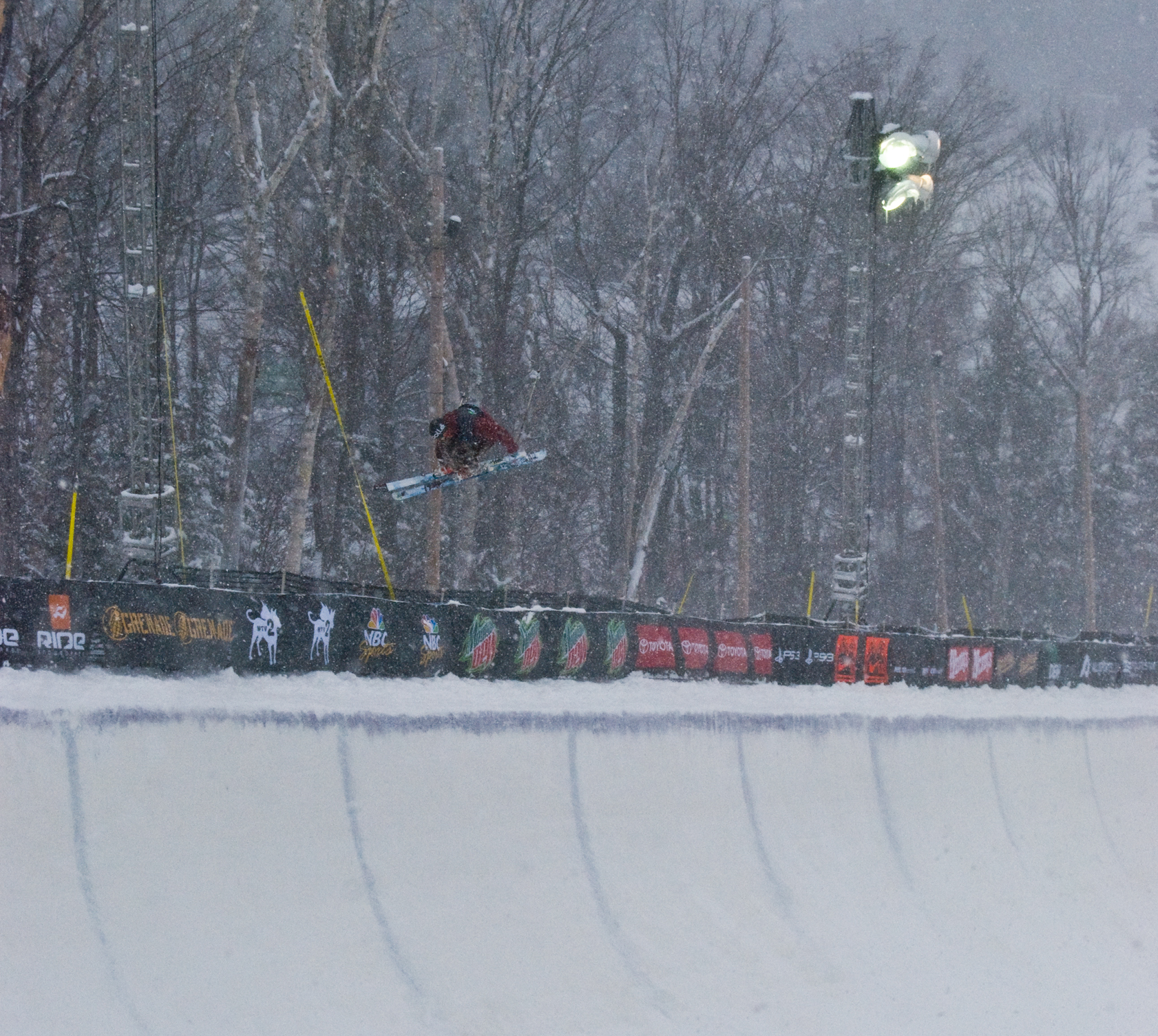 Some shitty pics I took at the dew tour 2