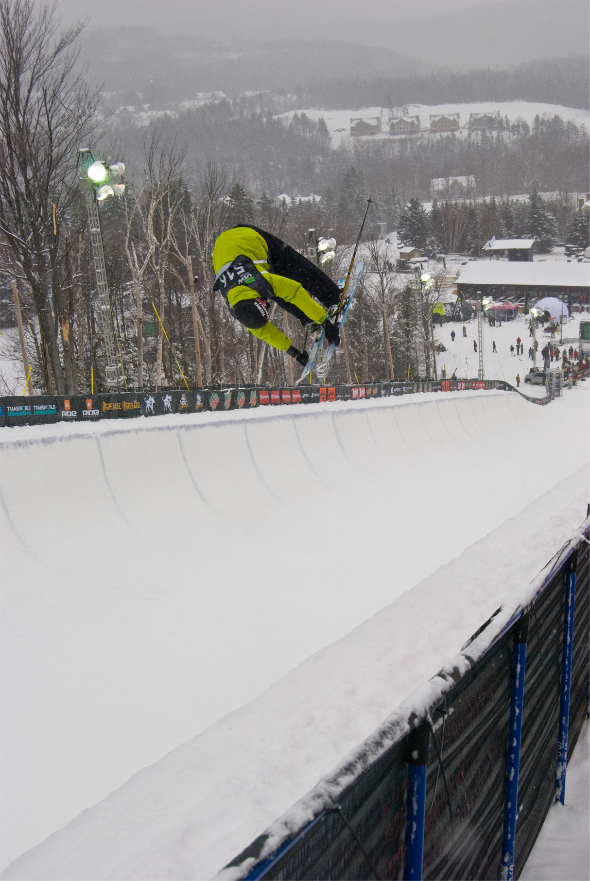 Some shitty pics I took at the dew tour 3