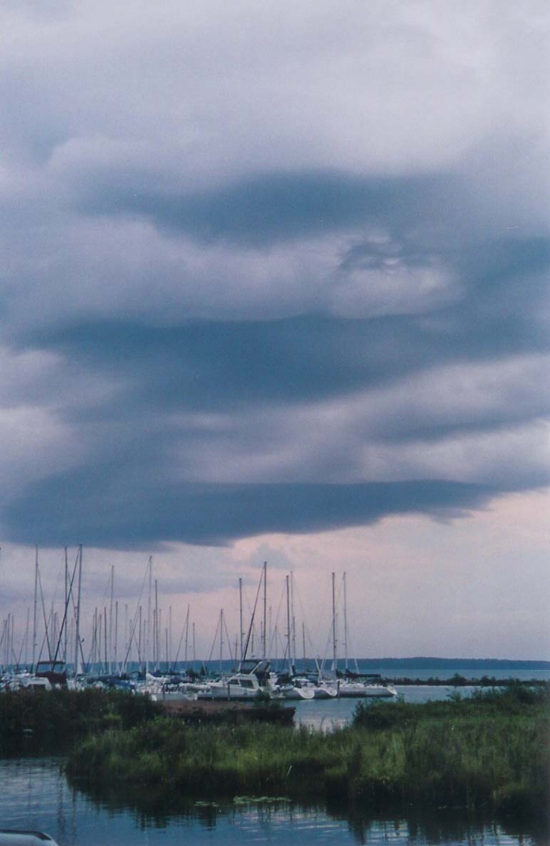 Some weird ass clouds