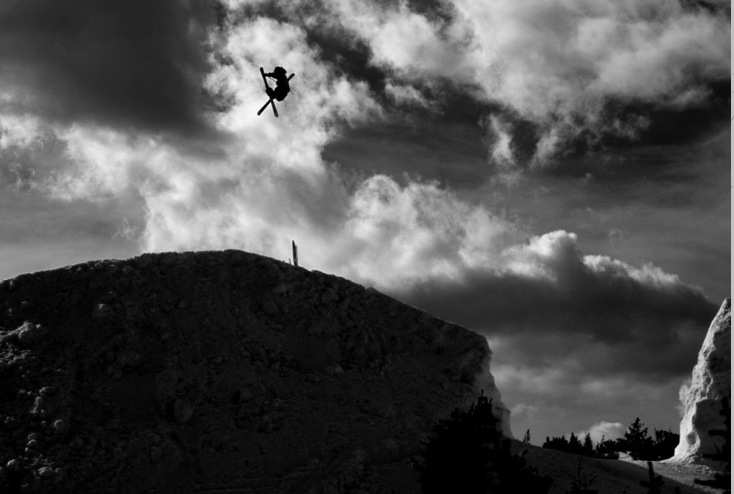 Spinning while grabbing tail