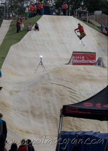 Steezin a tail grab,  with a seven