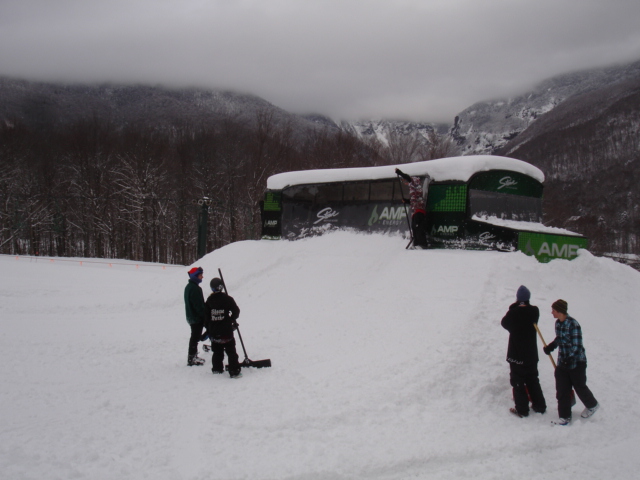 Stowe AMP ENERGY bus