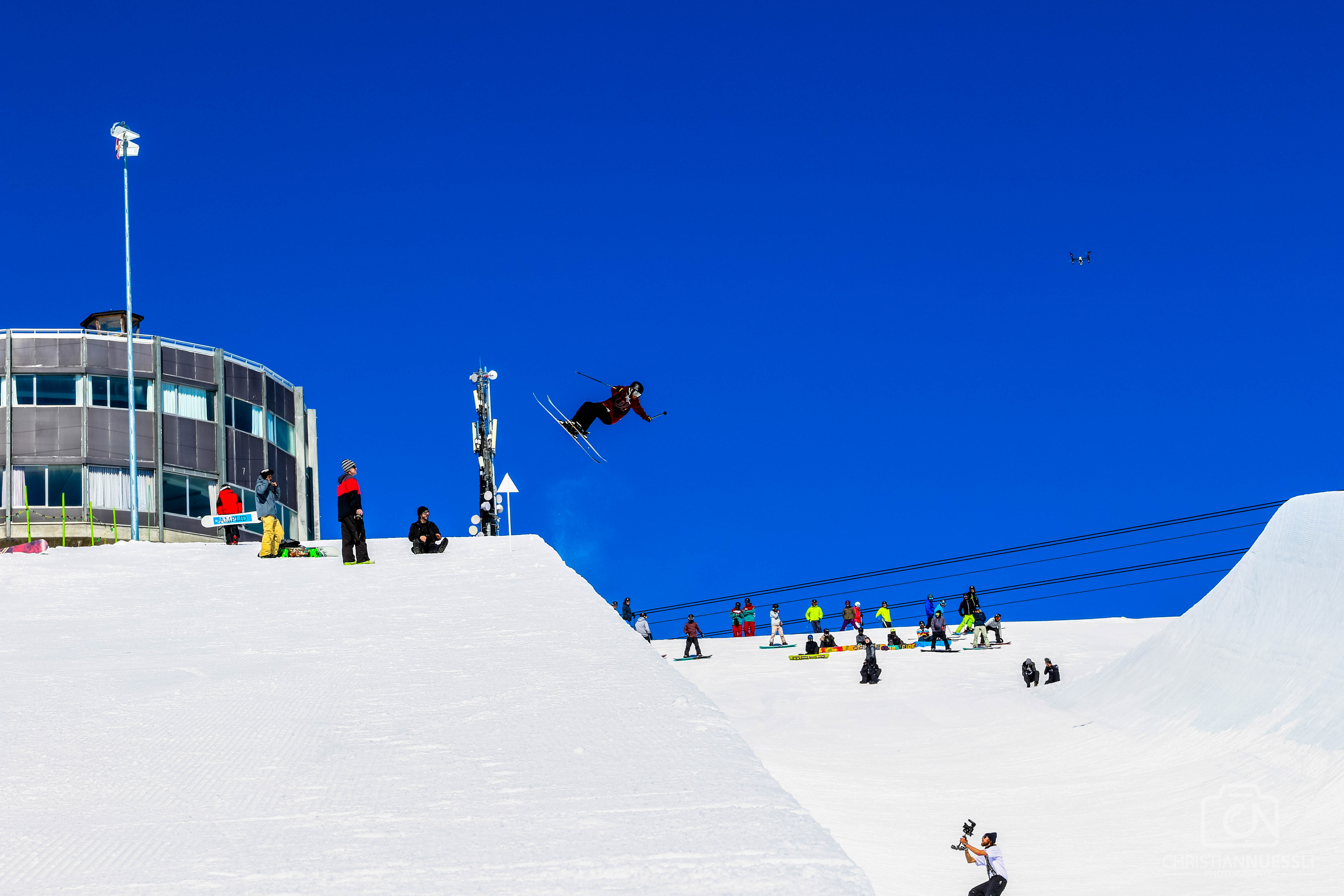 Straight airs for days