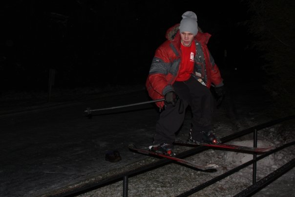Straight hand rail