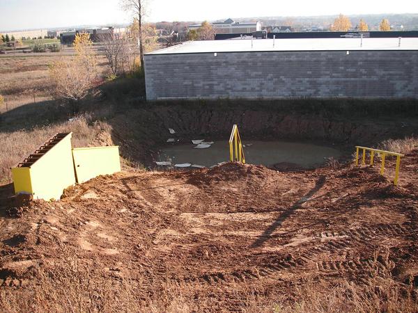 Summit Railjam Setup