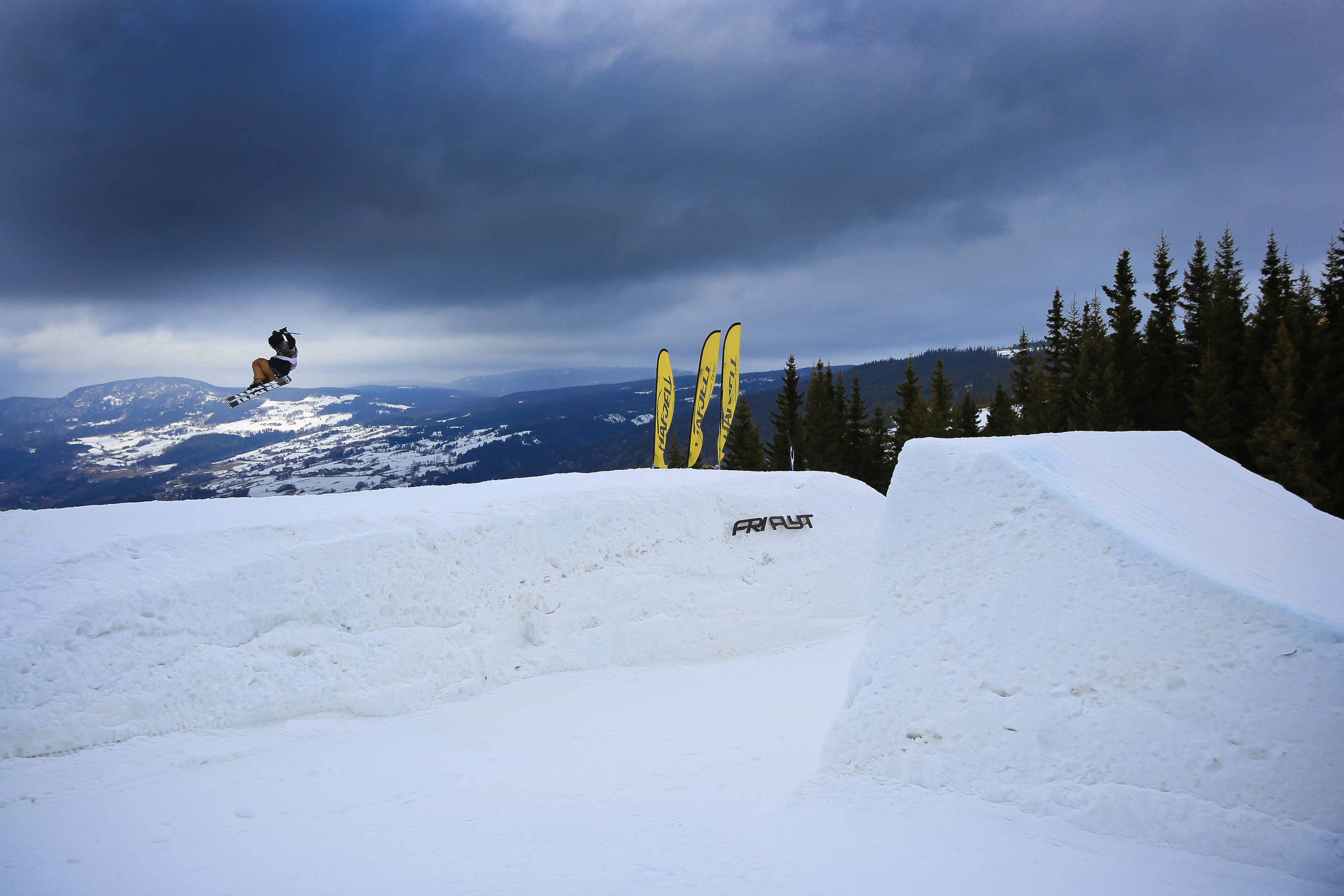 sun - snow - rain at same time
