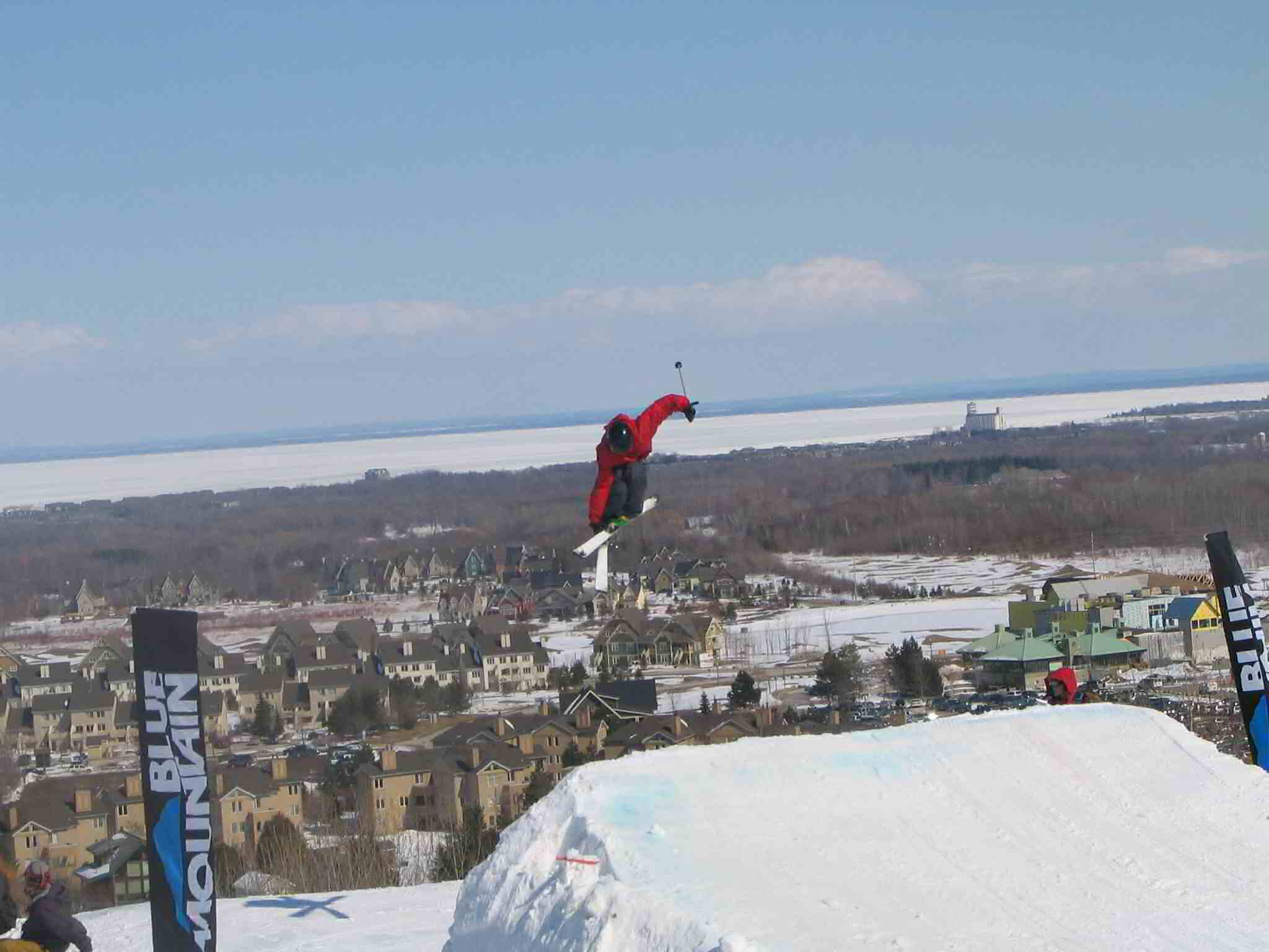 Sunny mute off the second