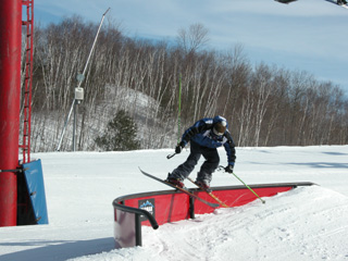 sup ladies im single !