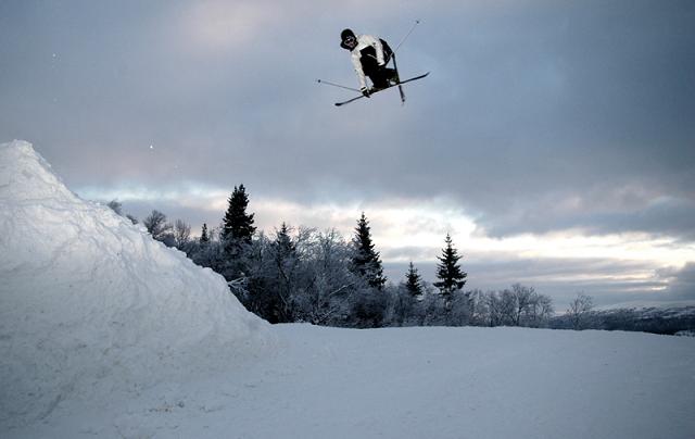 sw 9 wierd schiller mute jonte kicks my ass tough