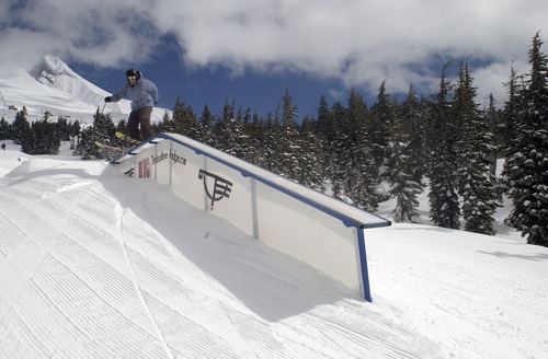 Switch on to up-down box. Mt. Hood is sooo pretty!