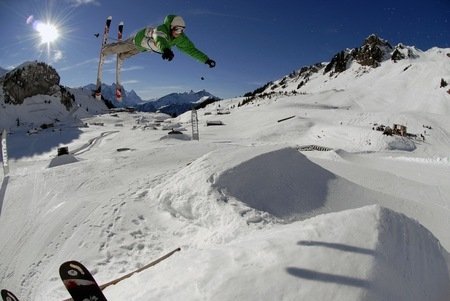 Switch Superman Frontflip