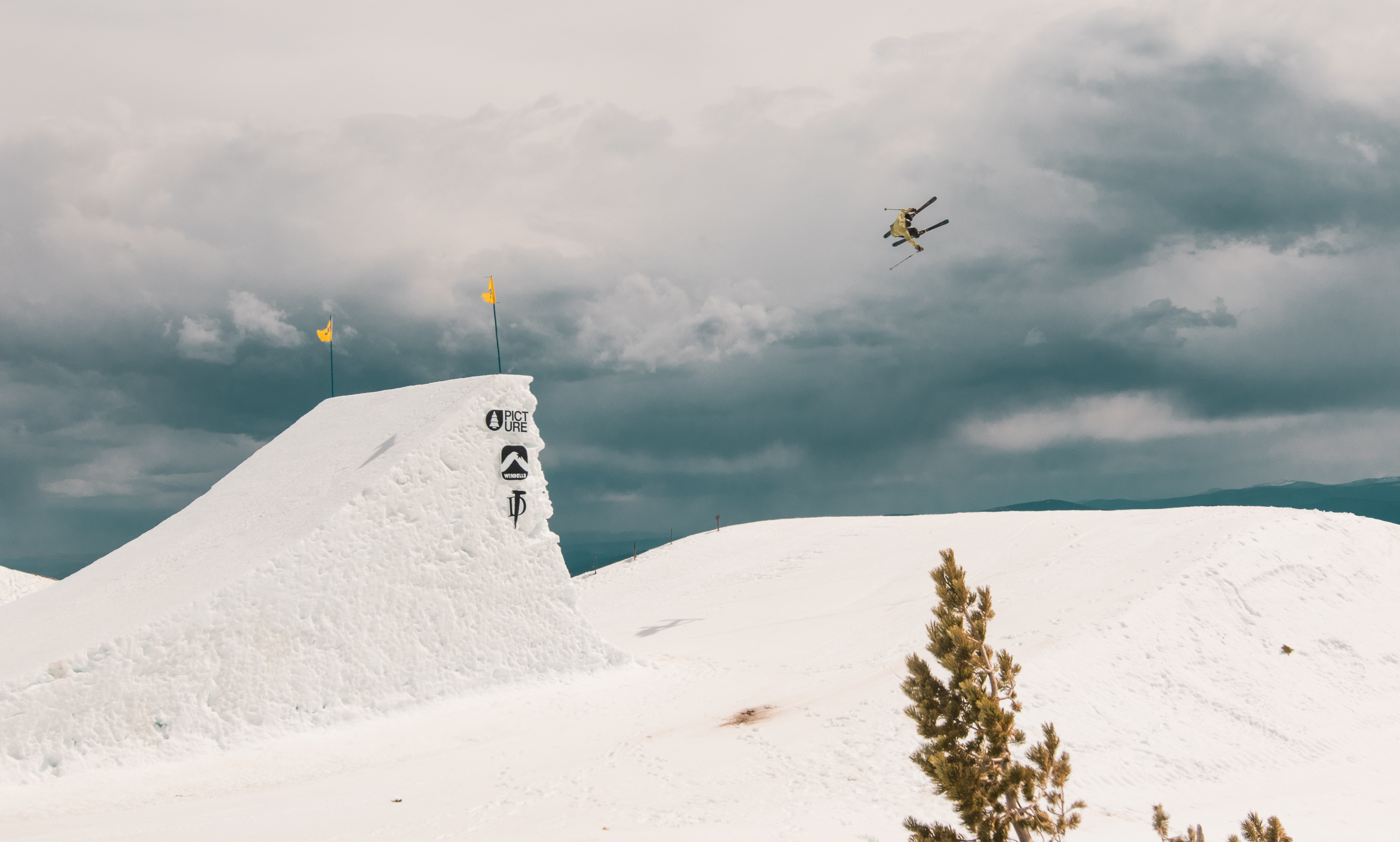 Switch Triple 12 - Max Moffatt