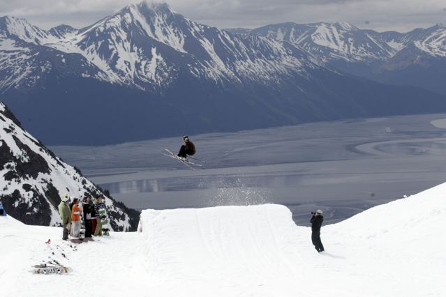 Switchh 7 reaching for grab