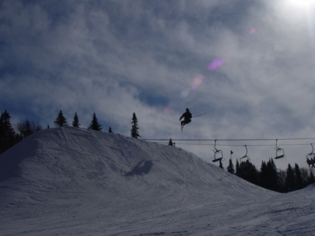 tail grab on spine