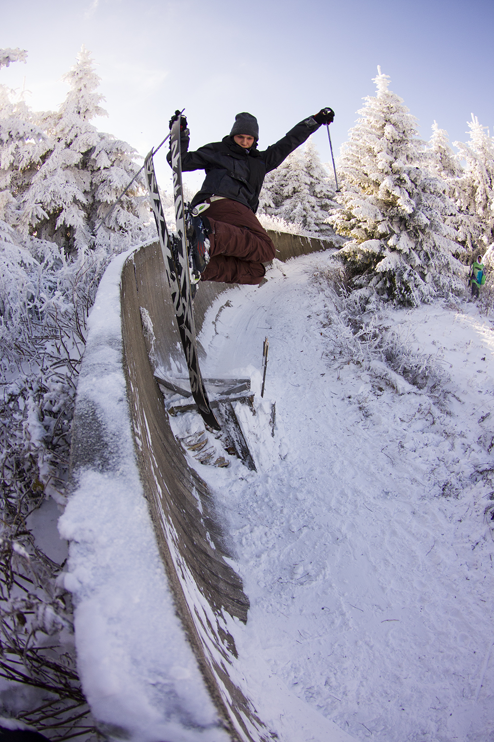 tailgrab to wallride