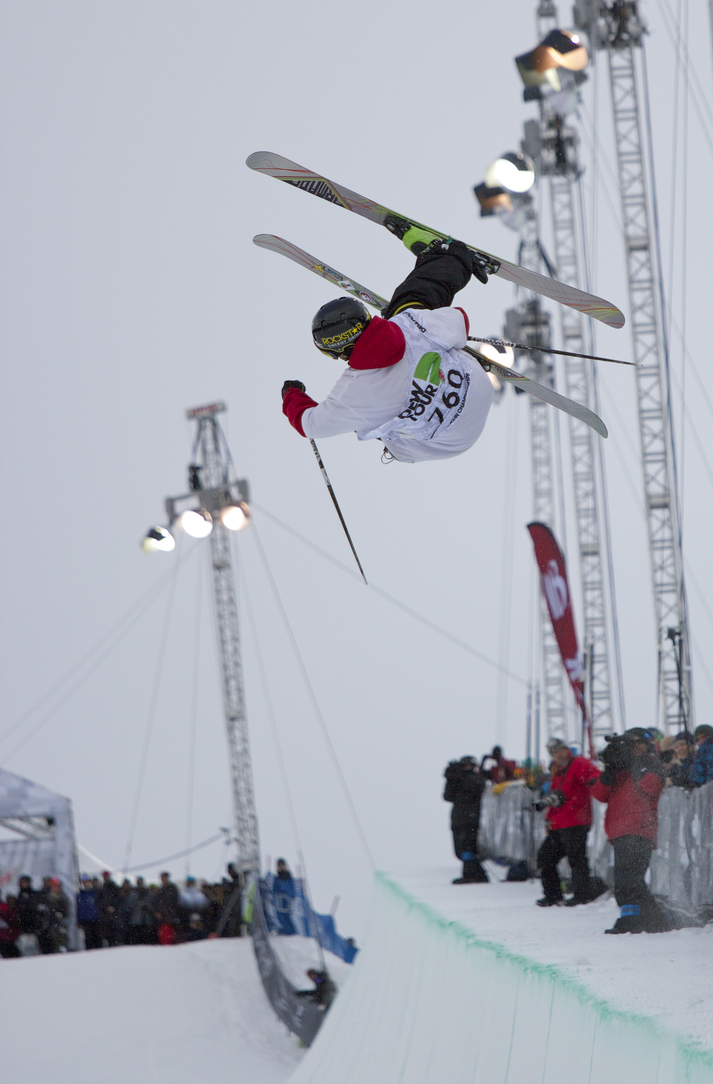 Tanner Hall Pipe run #2 Dew Tour 