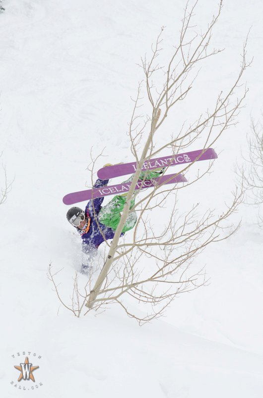 Tansnowman Handplant
