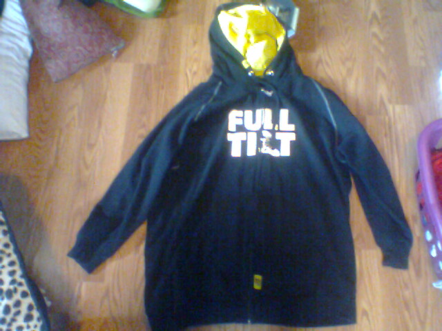 team size full tilt sweatshirt