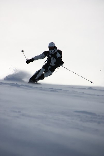 Telemarkstyle in Jotunheimen, Norway:)