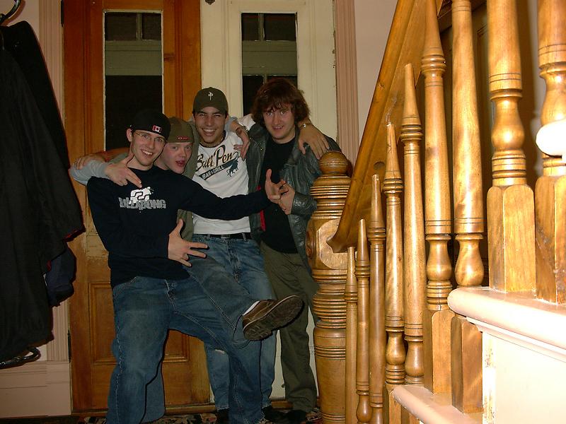 Thanksgivin 04 crew + 1 (dood on left ?!? WTF)