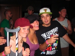 THIS GUY IN THIS PHOTO HAS BEEN POSTING TO THIS SITE