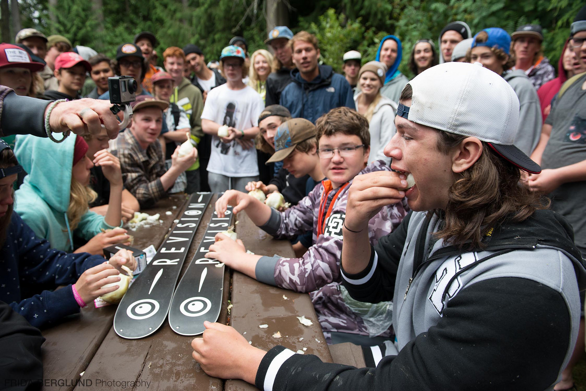 This kid ate an onion to win skis