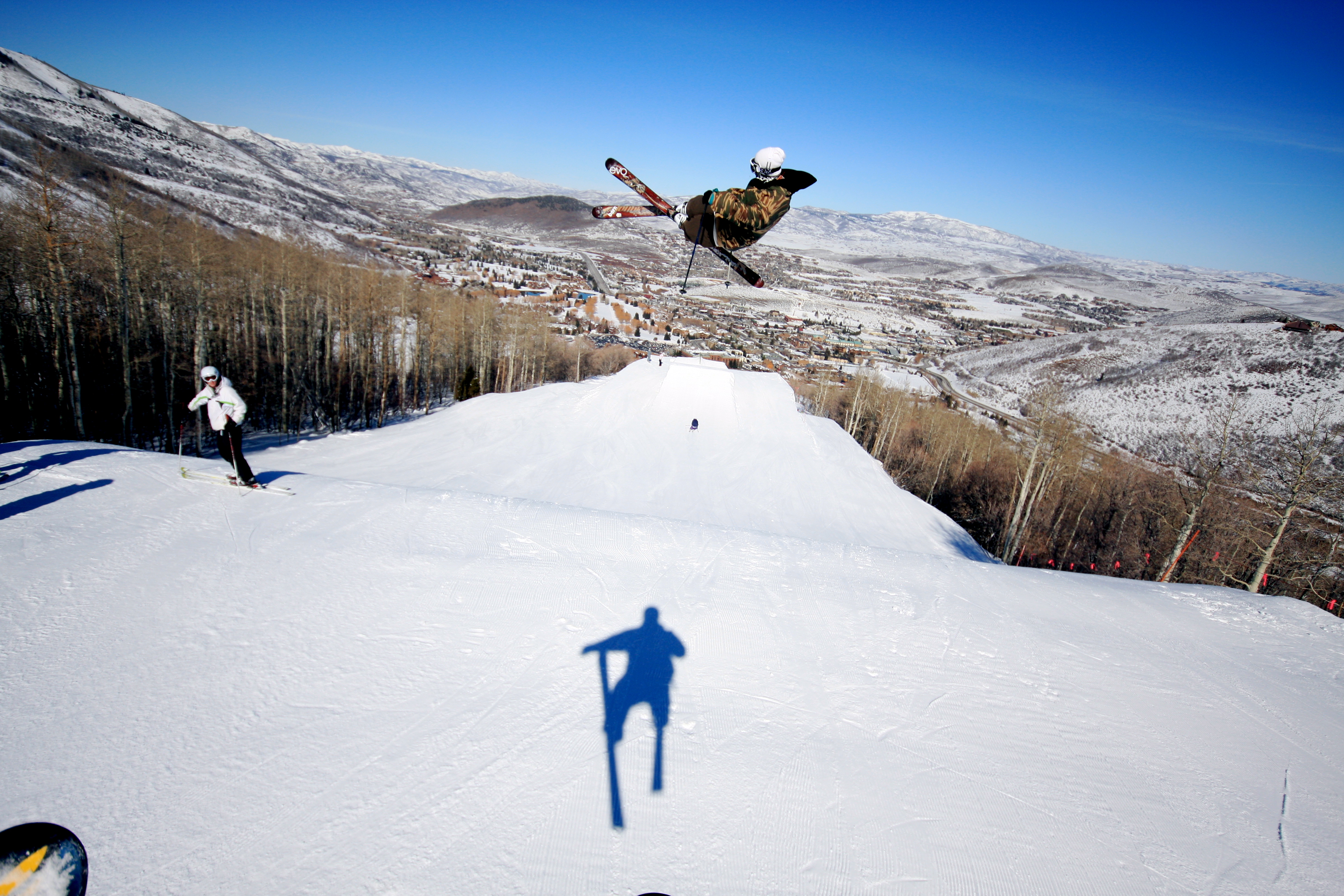 Tim tindying the cork