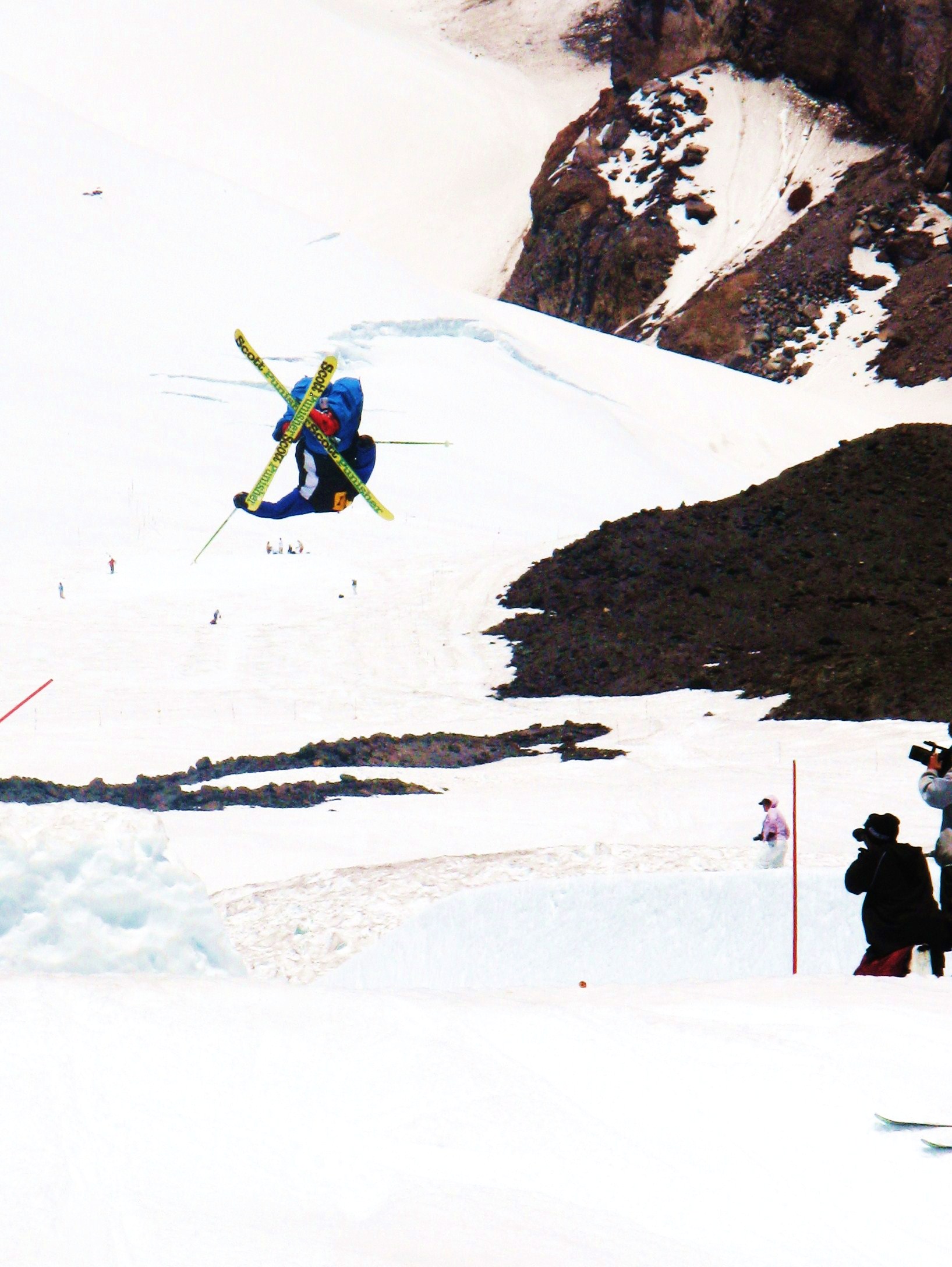 Tom bringing style to the pipe